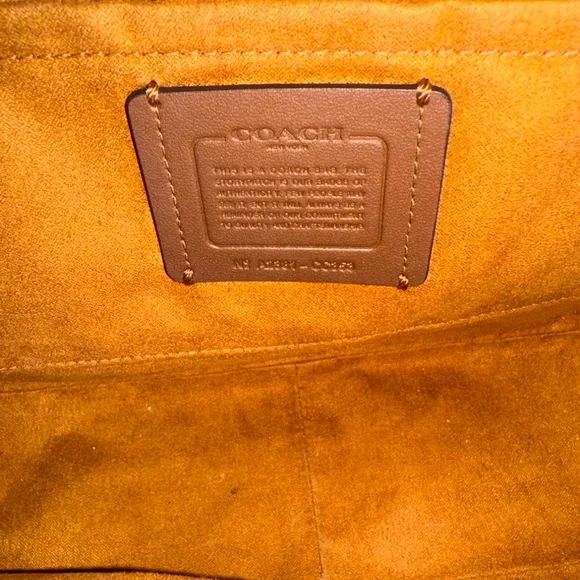 Coach Pink Leather Shoulder Bag - Picture 6 of 6